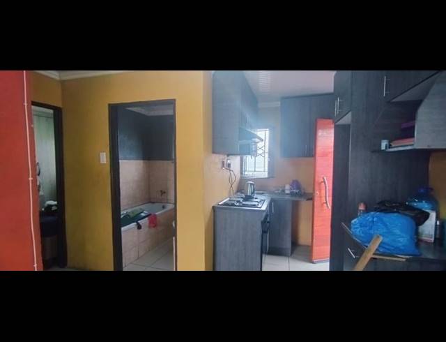 2 BEDROOM HOUSE FOR SALE IN DAVEYTON CENTRAL